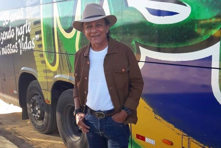 Voz de 'Saga de Um Vaqueiro', Neto Leite deixa banda Mastruz com Leite após 24 anos; saiba qual o motivo neto leite, mastruz com leite