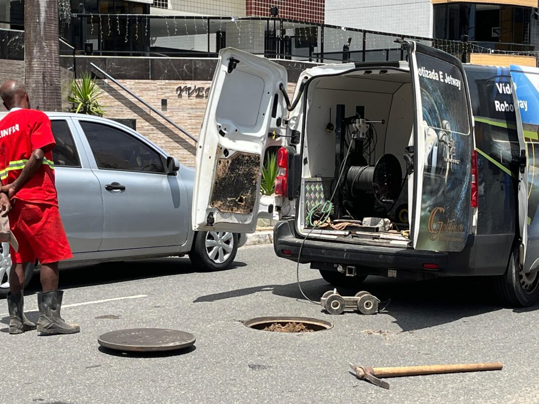 Colégio AZ, em João Pessoa, é autuado e multado em R$ 33,8 mil por poluição com riscos de danos à saúde humana sudema, operaçao praias limpas, esgoto, praia, manaíra