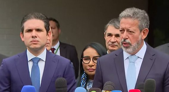 Arthur Lira anuncia apoio à candidatura de Hugo Motta para presidente da Câmara dos Deputados