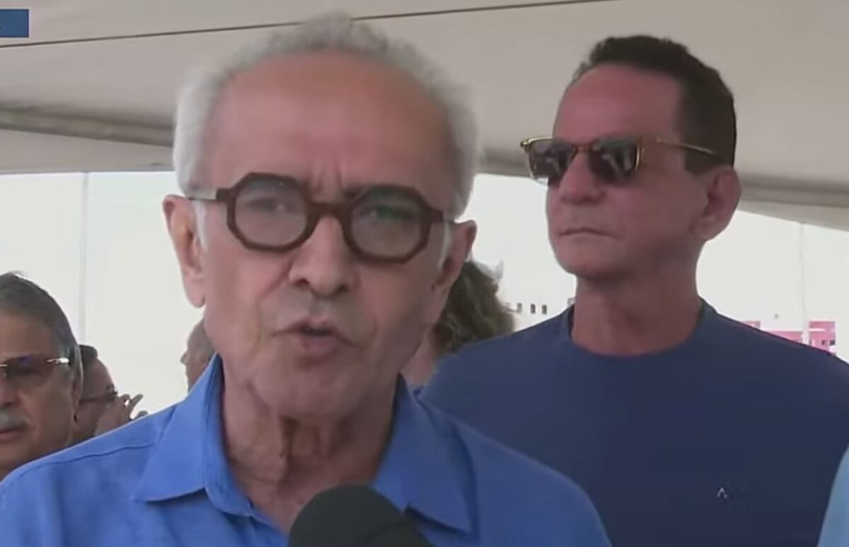 Cícero Lucena vota e declara estar confiante em relação ao resultado do segundo turno Cícero Lucena voto segundo turno