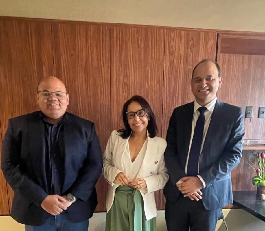 Advogado Eneas Morais adere à chapa 10 de Paulo Maia e Luciana Brito para OAB: “vamos vencer pelo bem da advocacia” Advogado Eneas Morais adere à chapa 10 de Paulo Maia e Luciana Brito para OAB: “vamos vencer pelo bem da advocacia”
