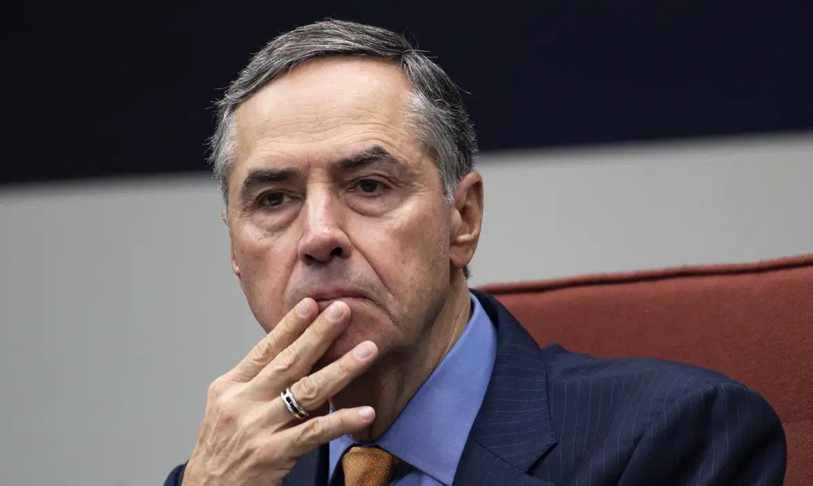 Barroso responde revista britânica e reforça necessidade de STF “atuante” barroso, stf, câmara, hugo motta, lula