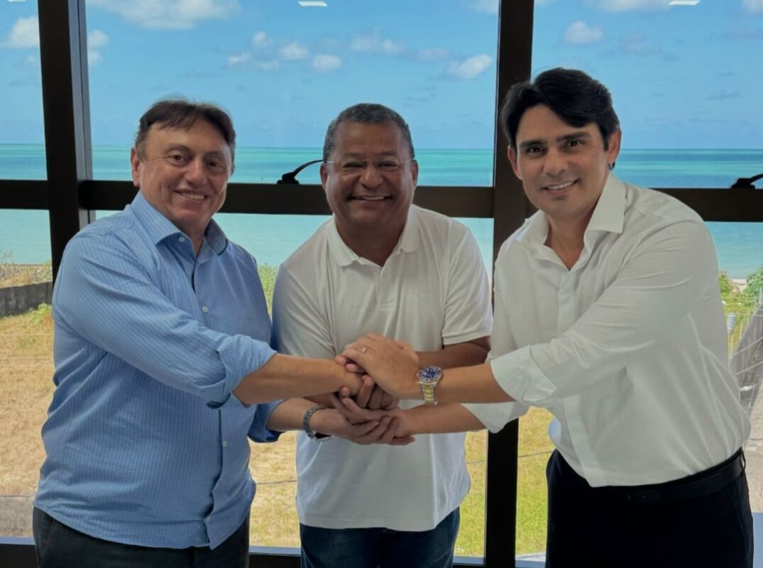Nilvan Ferreira volta ao Sistema Arapuan de Comunicação Nilvan Ferreira, Arapuan