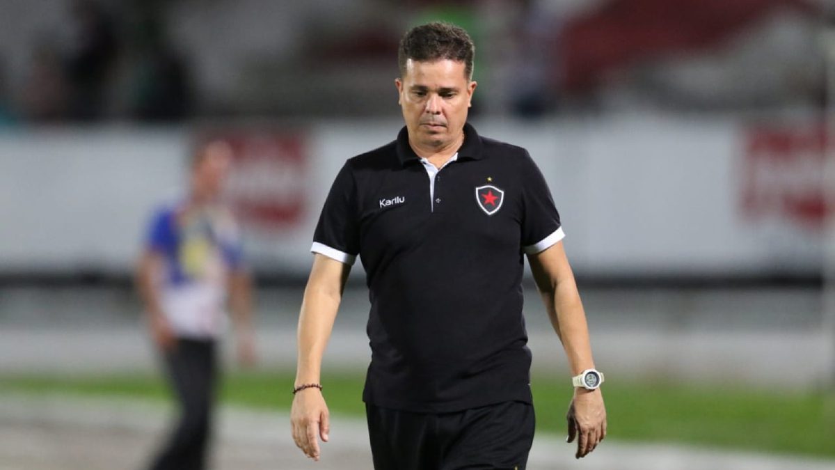 Evaristo Piza faz balanço do Botafogo-PB na Série C e comenta futuro: "Tenho contrato" Evaristo Piza, Botafogo-PB - Foto: Divulgação