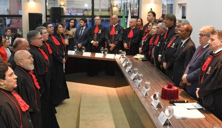Oito novos procuradores são empossados em solenidade no Ministério Público da Paraíba Novos procuradores do MPPB tomaram posse ontem (30). (foto: José Marques/Secom do Governo da Paraíba)