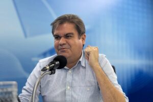 Na Espanha, Mersinho Lucena diz que não irá a Israel e quer se aproximar da fronteira do país para retirar Cícero e brasileiros mersinho lucena