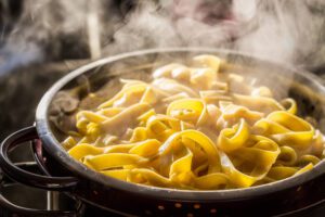 Macarrão ao alho e óleo, uma receita rápida e prática para o jantar Macarrão ao alho e óleo, uma receita rápida e prática para o jantar
