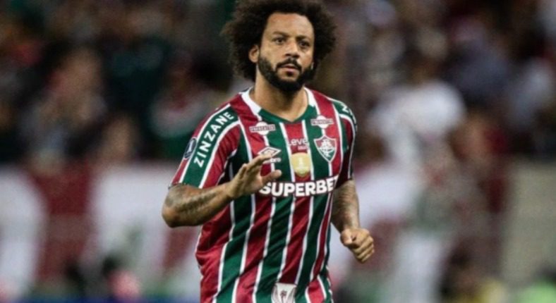 Fluminense anuncia rescisão de Marcelo após confusão com Mano Menezes Fluminense anuncia rescisão de Marcelo após confusão com Mano Menezes