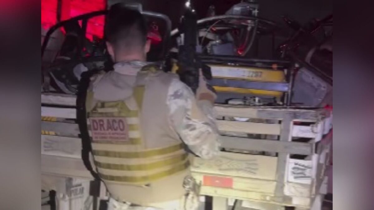 VÍDEO: assaltantes morrem após confronto com a polícia, em Campina Grande assaltantes