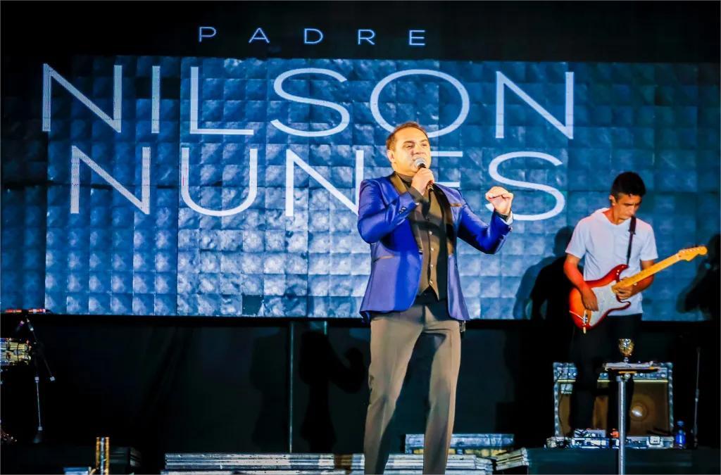 Padre Nilson comanda o Natal de Luz nesta quinta-feira na Praia de Tambaú Padre Nilson comanda o Natal de Luz nesta quinta-feira na Praia de Tambaú