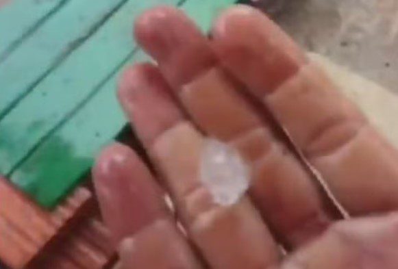 Chuva de granizo surpreende moradores de cidade do interior no Rio Grande do Norte chuva, granizo, moradores