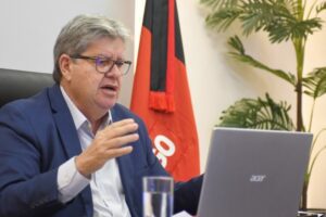 Governador João Azevêdo diz que definição sobre chapa majoritária está próxima e manda recado para oposição sobre suposto racha Governador João Azevedo diz que definição sobre chapa majoritária está próxima e manda recado para oposição sobre suposto racha
