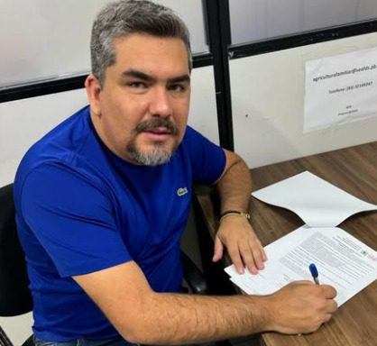 Após 'piada' de cantor da banda Cavaleiros do Forró sobre Coxixola, prefeito da cidade revela que mais de 100 cidades já assinaram nota de repúdio Nelsinho Honorato