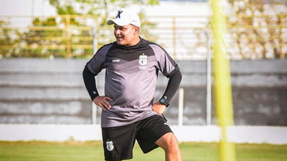 Treze anuncia demissão do técnico Renatinho Potiguar Renatinho Potiguar, técnico do Treze