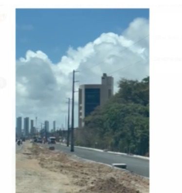 Motoristas denunciam postes no meio das pistas na triplicação da BR-230 entre João Pessoa e Cabedelo Motoristas denunciam postes no meio das pistas na triplicação da BR-230 entre João Pessoa e Cabedelo