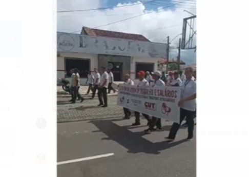"Ninguém quer ser motorista, nem currículo entregam mais", desabafa presidente do Sindicato em protesto por reajuste salarial em João Pessoa