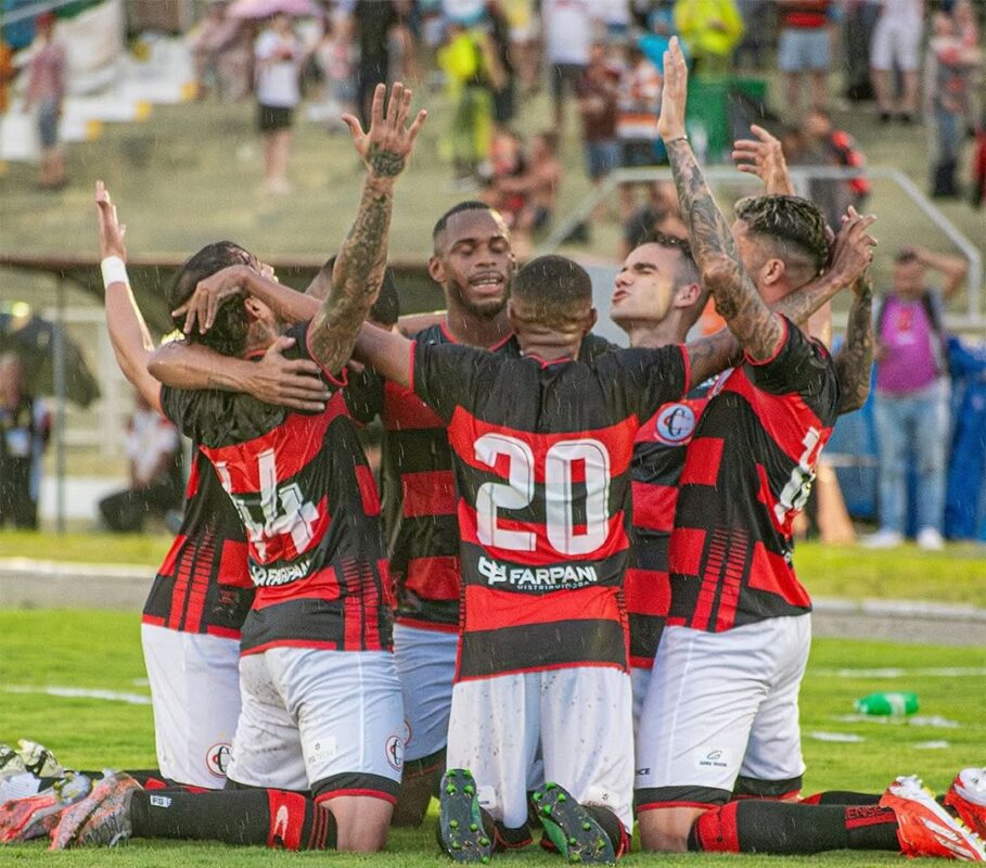 Campinense aplica goleada de 6 x 0 no Picuiense e sobe uma posição na tabela do Paraibano Campinense - Campeonato Paraibano 2025