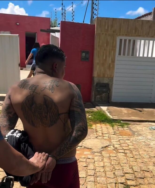 Traficante é preso em flagrante com drogas e munições em Patos Traficante é preso em flagrante com drogas e munições em Patos