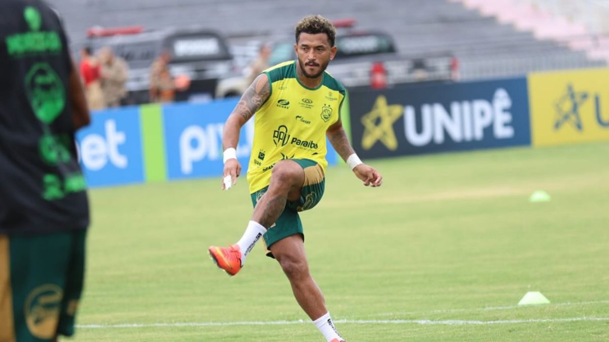 Experiente Rogério, do Nacional de Patos, é convocado para disputar a Copa América de Povos Originários Rogério - atacante do Nacional de Patos