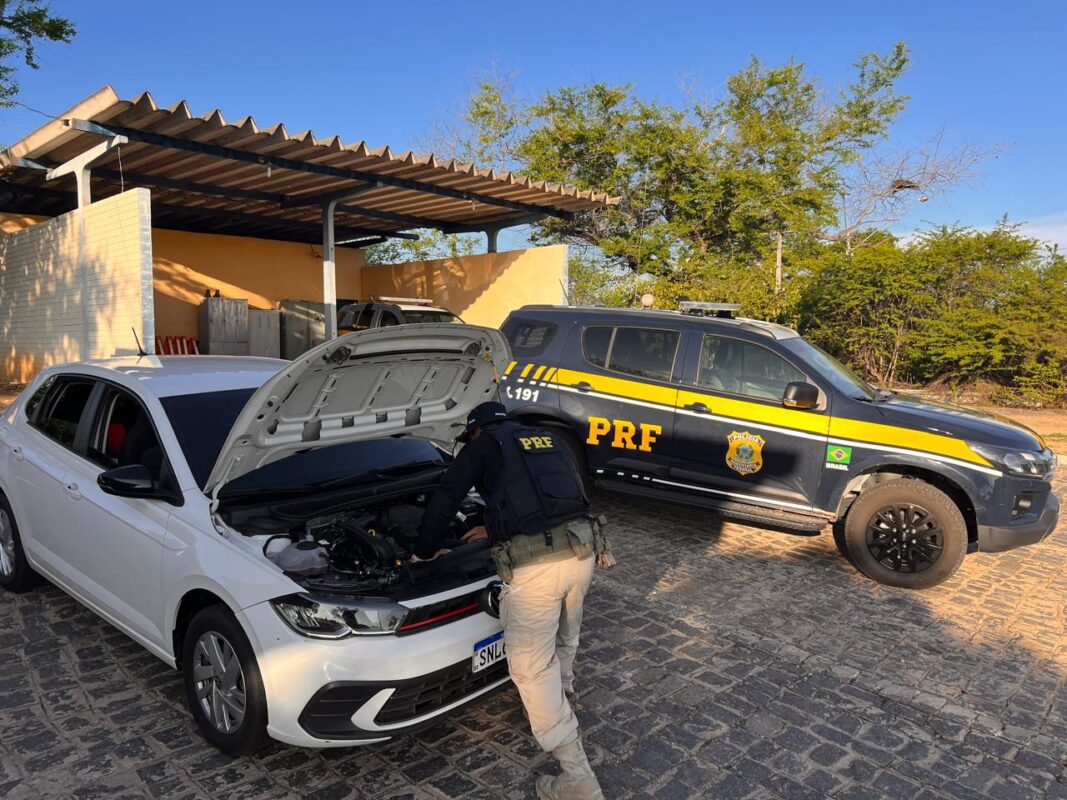 Três pessoas são detidas por receptação e adulteração de motos e carros na Paraíba e veículos são apreendidos Três pessoas são detidas por receptação e adulteração de motos e carros na Paraíba e veículos são apreendidos