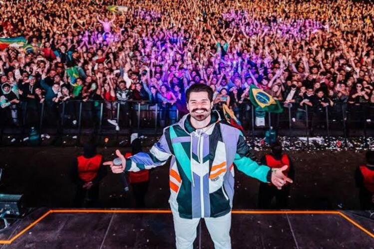 Carnaval de Cajazeiras terá Alok, É O Tchan, Felipe Amorim, Zé Felipe e outros artistas; confira programação Carnaval de Cajazeiras terá Alok, É O Tchan, Felipe Amorim, Zé Felipe e outros artistas; confira programação