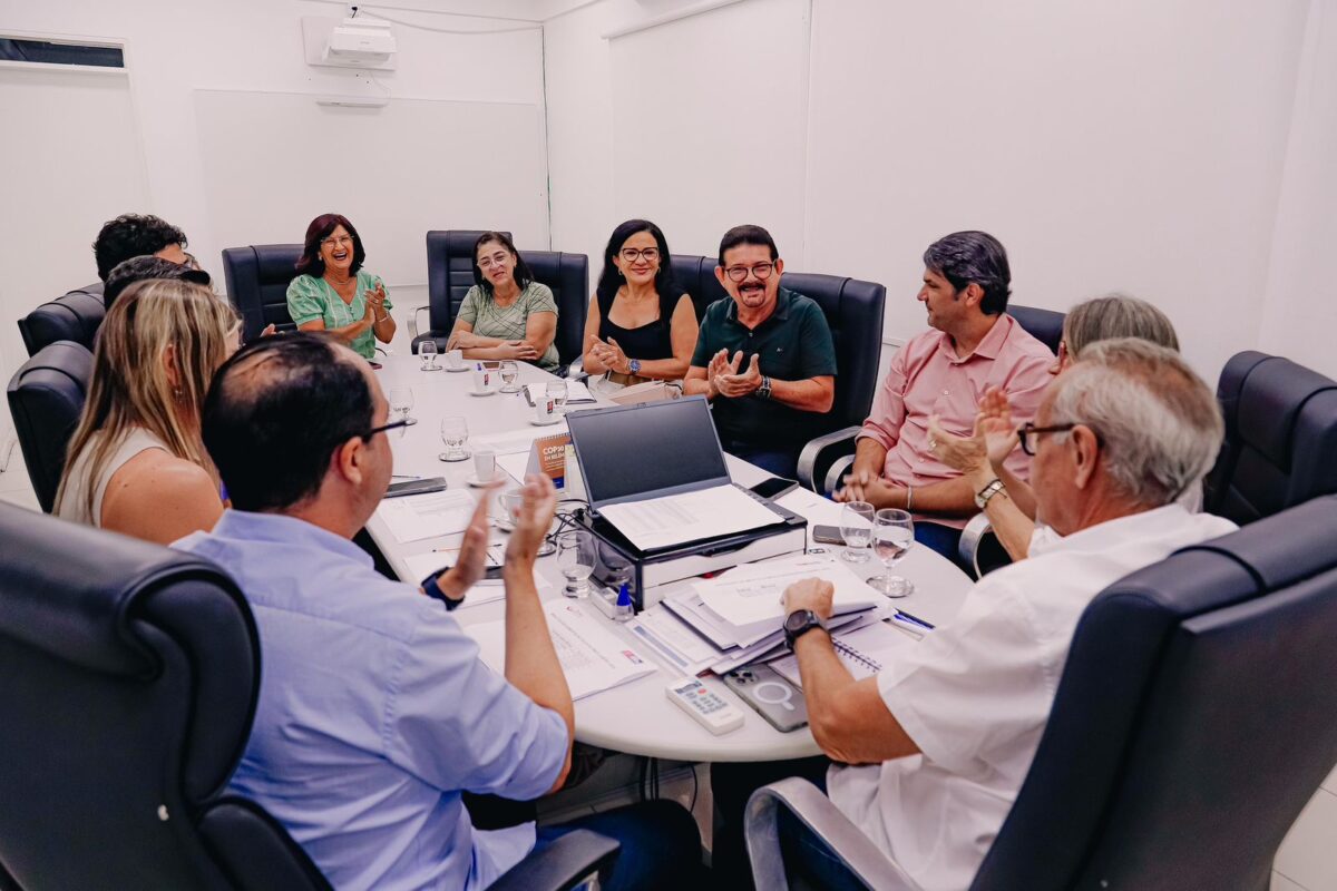 Cícero Lucena anuncia reajuste de 7,5% para professores da Rede Municipal de João Pessoa Cícero Lucena anuncia reajuste de 7,5% para professores da Rede Municipal de João Pessoa
