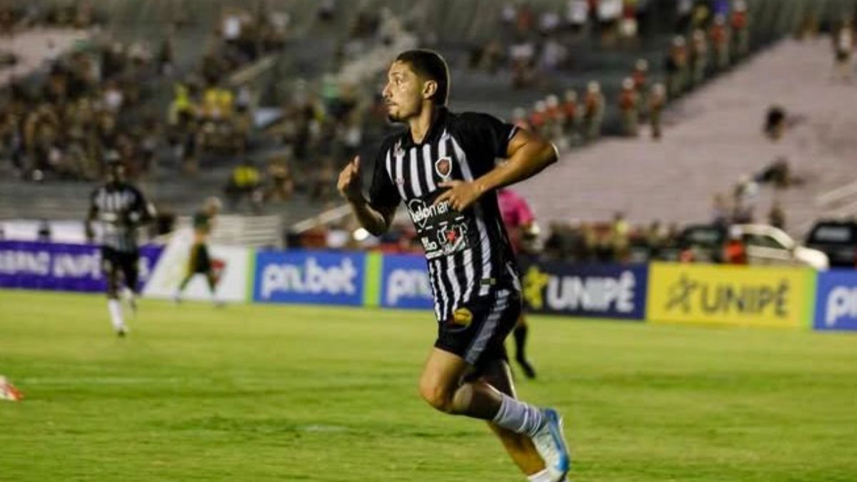 Igor Maduro sofre fraturas no braço e vira desfalque no Botafogo-PB Igor Maduro - Botafogo-PB