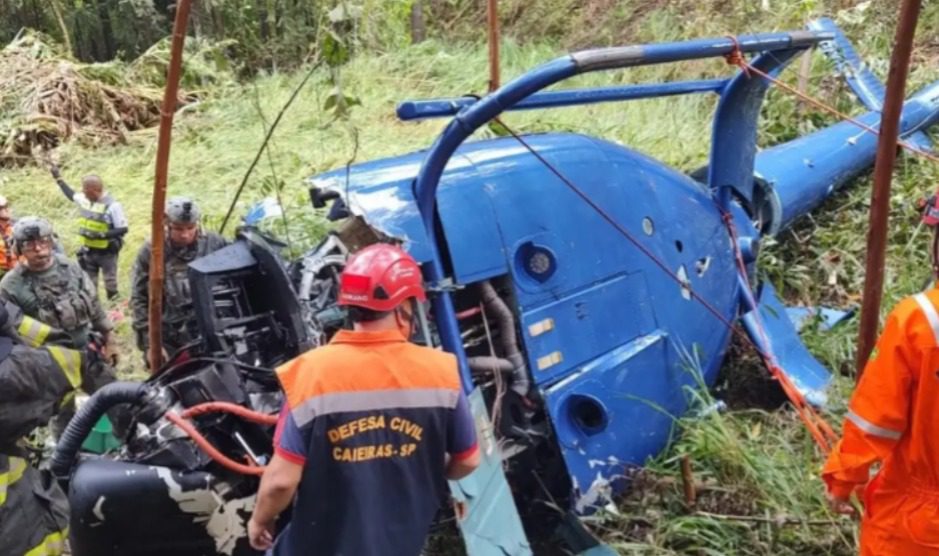 Menina sobrevivente de acidente de helicóptero deve ter alta em dia do enterro da mãe Menina sobrevivente de acidente de helicóptero deve ter alta em dia do enterro da mãe