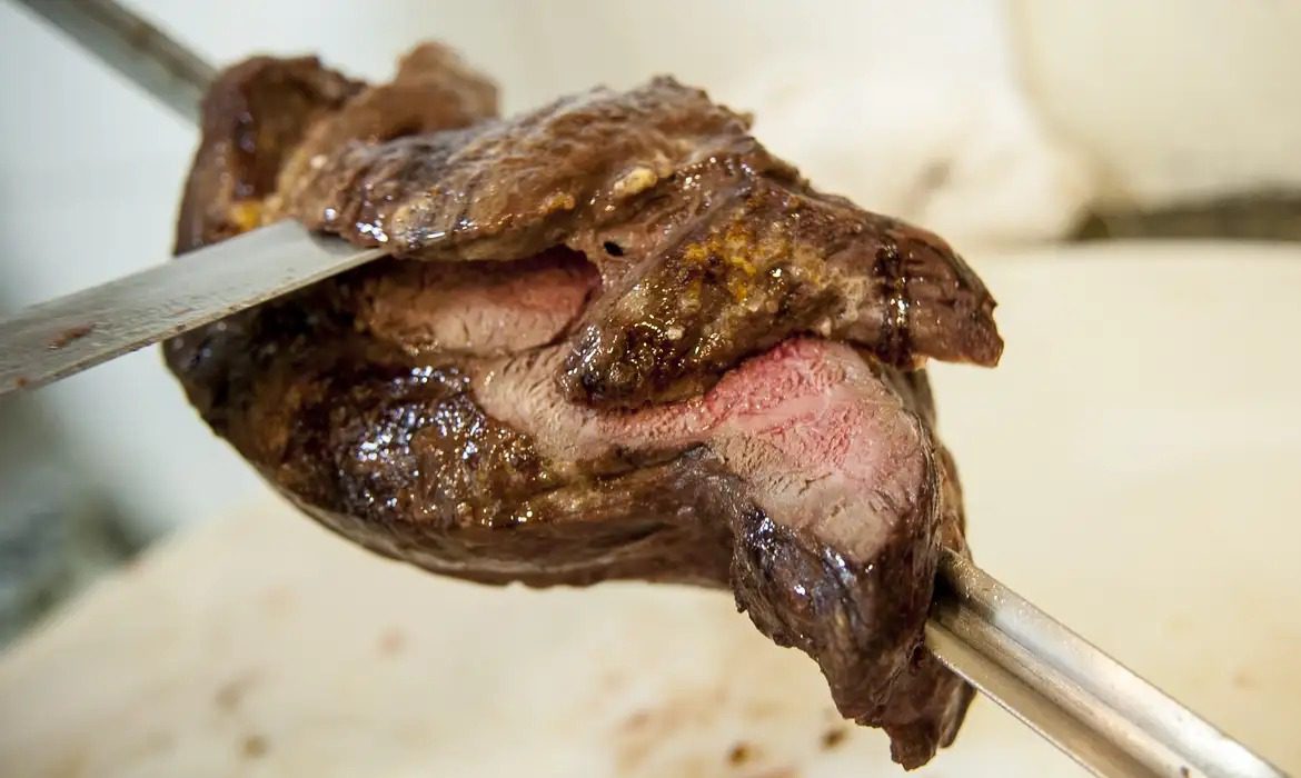 Homem é preso após ser flagrado furtando picanha, em João Pessoa Imagem ilustrativa. (foto: Antônio Cruz/Agência Brasil) picanha