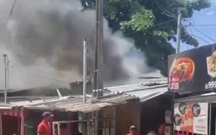 Incêndio atinge barracas de feira no Mercado Central, em João Pessoa incendio, barracas, joao pessoa
