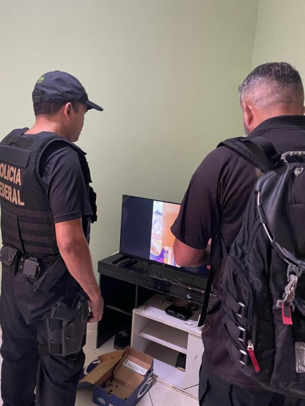 Polícia Federal faz busca e apreensão em casa de homem em Monteiro durante operação contra abuso sexual infantil policia federal, monteiro
