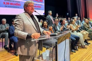 João Azevêdo comemora recorde de produção da indústria na Paraíba em 2º lugar no Nordeste e acima da média nacional João Azevêdo comemora recorde de produção da indústria na Paraíba em 2º lugar no Nordeste e acima da média nacional