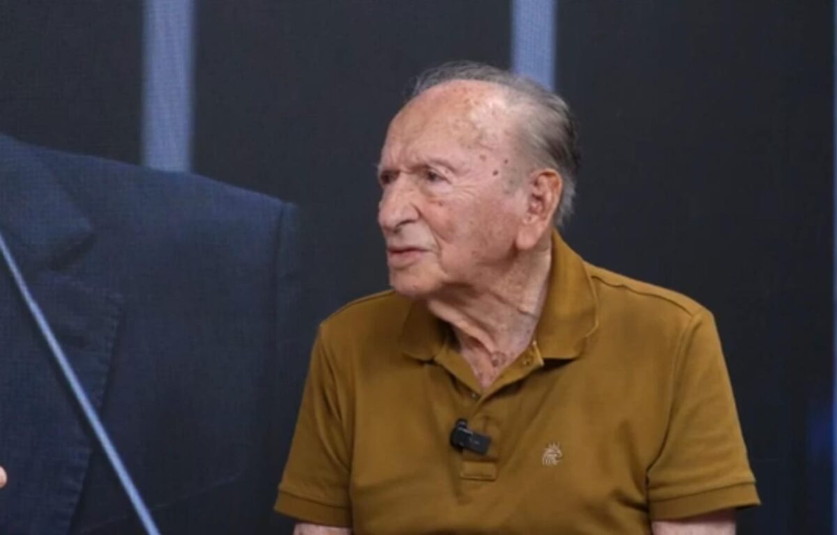 Enivaldo Ribeiro afirma que Ricardo Coutinho fez somente "uma coisa" por Campina Grande e não ganha para deputado federal Enivaldo Ribeiro afirma que Ricardo Coutinho fez "pelo menos uma coisa boa" por Campina Grande, mas não ganha para deputado federal