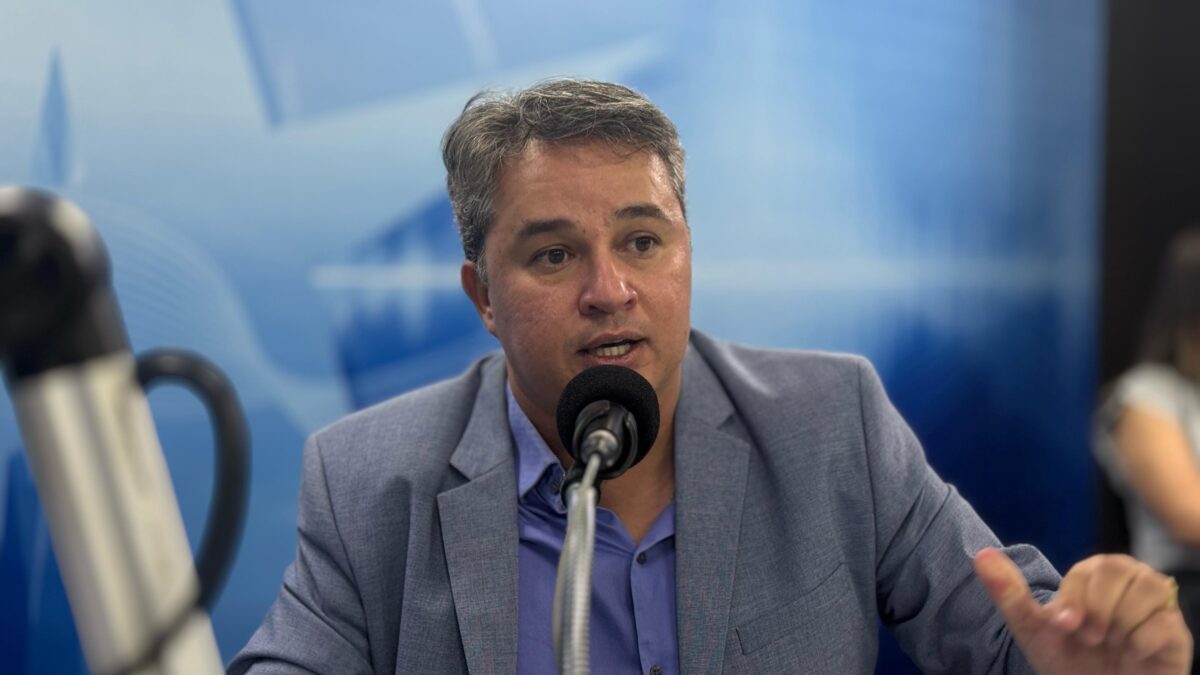 Efraim Filho afirma que se PP não sair da base governista, "não tem acordo para Federação" com União Brasil efraim filho