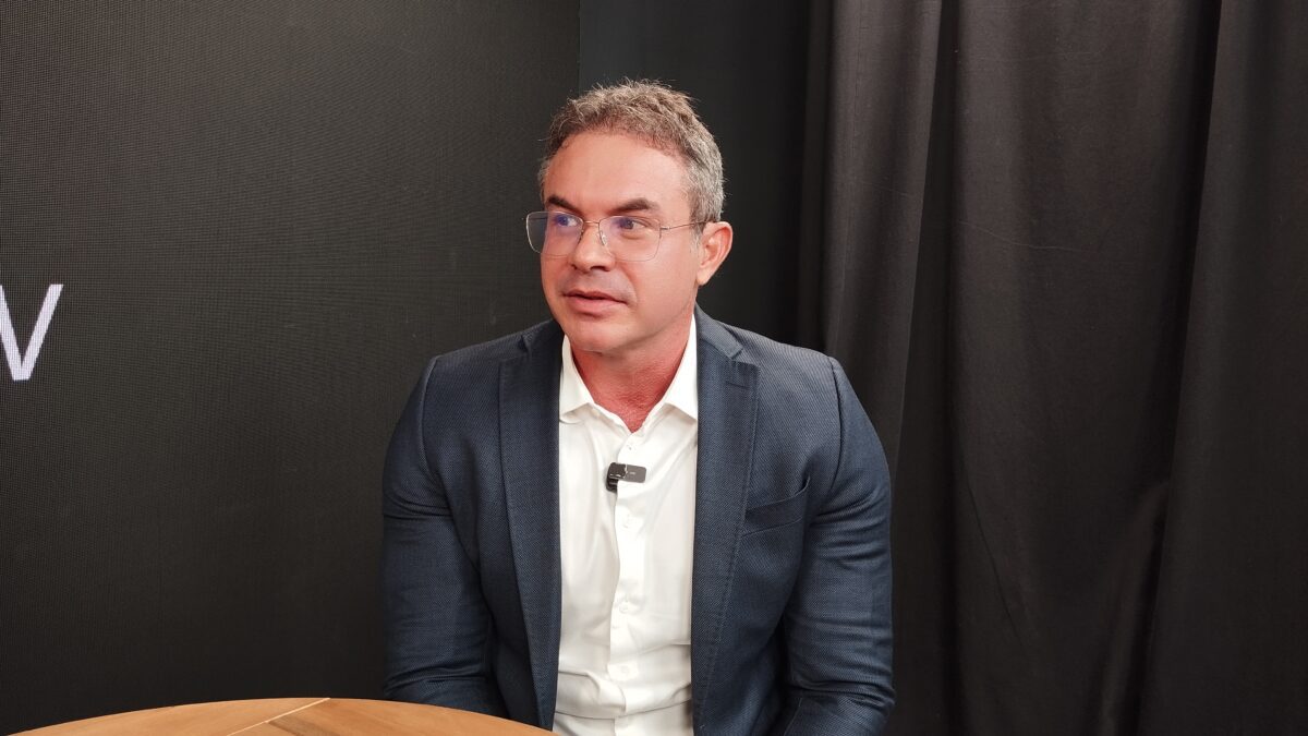 Octávio Paulo Neto revela receio de que Congresso seja ocupado por facções criminosas e afirma que TSE trabalha para "que isso não aconteça" Octávio Paulo Neto revela receio de que Congresso seja ocupado por facções criminosas e afirma que TSE trabalha para "que isso não aconteça"