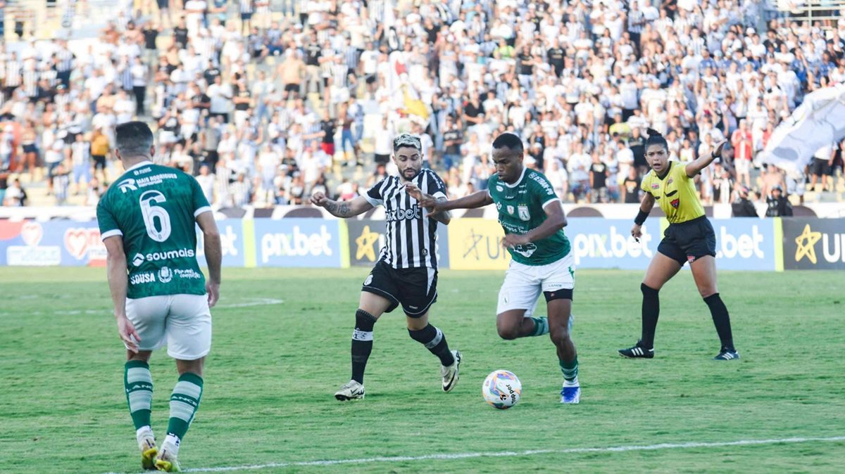Sousa empata com o Treze e garante liderança do Paraibano; Galo buscará classificação na última rodada Treze-PB x Sousa - Paraibano - Foto: Daniel Vieira