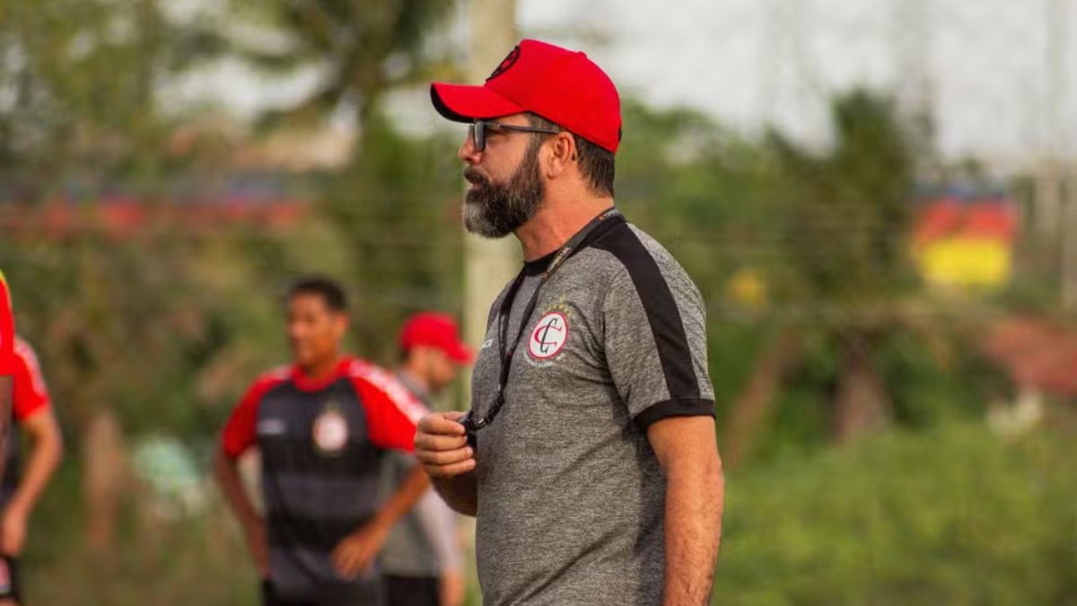 Após revés no clássico contra o Botafogo-PB, Campinense anuncia saída do técnico Rodrigo Fonseca Após revés no clássico contra o Botafogo-PB, Campinense anuncia saída do técnico Rodrigo Fonseca