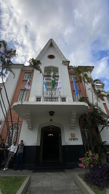 CNEN publica edital de concurso com 150 vagas e salários de até R$ 14,7 mil; veja como participar CNEN publica edital de concurso com 150 vagas e salários de até R$ 14,7 mil; veja como participar