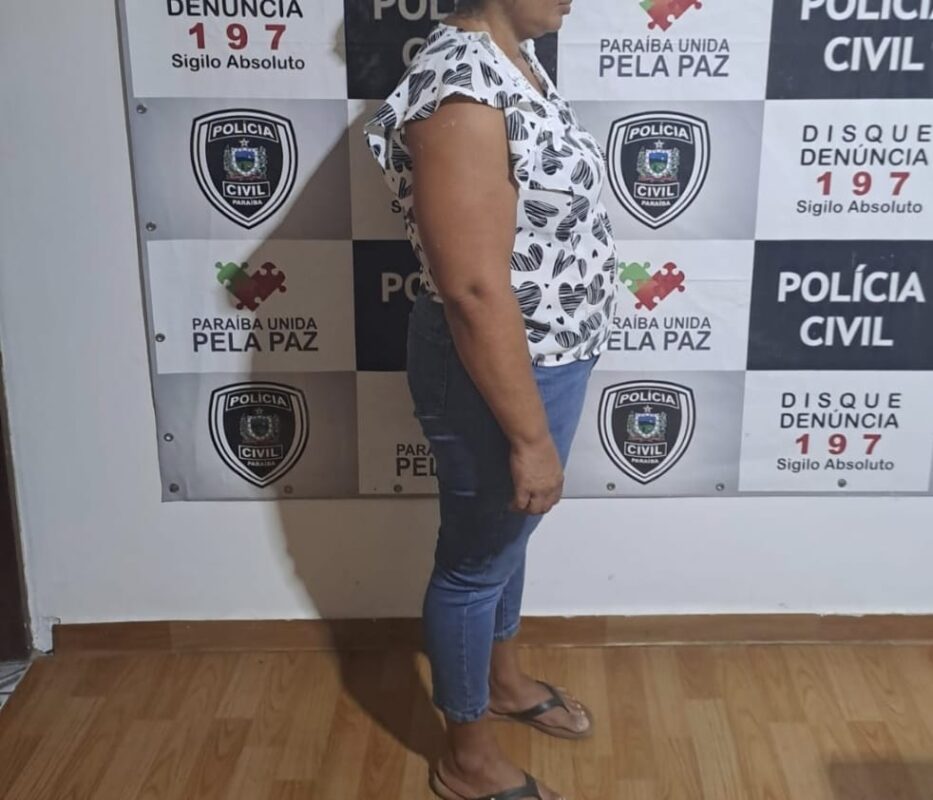 Mulher suspeita por golpes em mais de 20 idosos no Litoral Sul da Paraíba é presa; Prejuízo chega a R$ 300 mil Mulher suspeita por golpes em idosos no Litoral Sul da Paraíba é presa; Prejuízo chega a R$ 300 mil