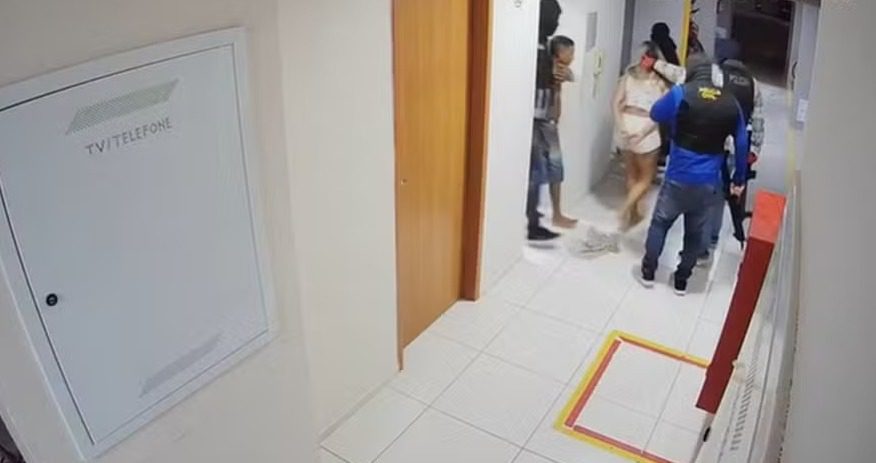 Casal é retirado de condomínio por homens disfarçados de policiais em João Pessoa e encontrado morto em Pernambuco casal, joão pessoa, sequestro