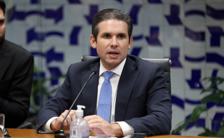 Hugo Motta deve criar comissão para discutir projeto da anistia, dizem aliados hugo motta,