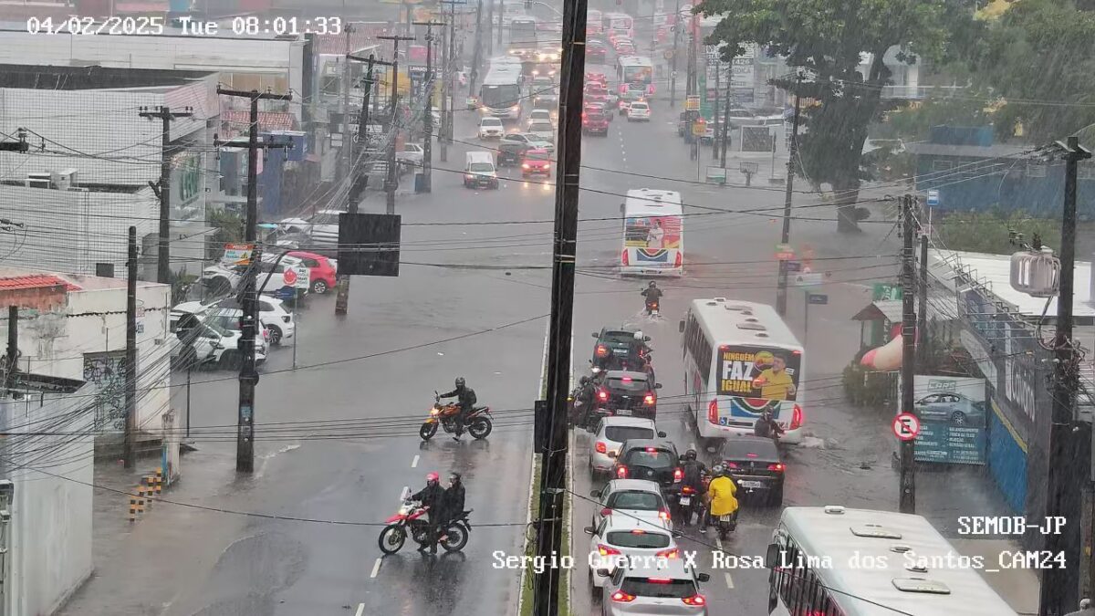João Pessoa registra 32,48 mm de chuvas nesta terça-feira e deve continuar chovendo por três dias João Pessoa registra 32,48 mm de chuvas nesta terça-feira e deve continuar chovendo por três dias