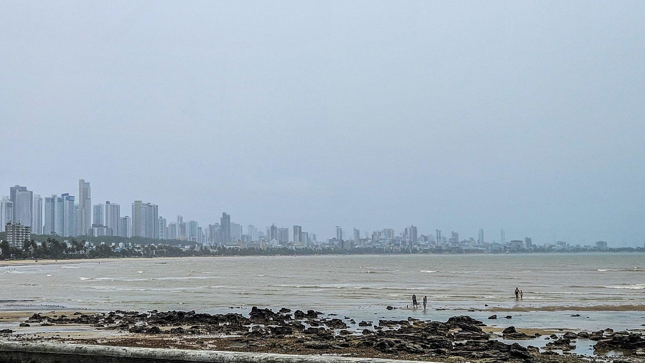 Inmet emite alerta de chuvas fortes e ventos intensos para João Pessoa e outras cidades da Paraíba nas próximas horas. (foto: Joaquim Neto/acervo pessoal)