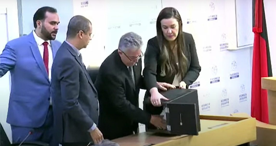 Indicação de Alanna Galdino para vaga de conselheira do TCE é aprovada pela maioria da Assembleia Legislativa da Paraíba Indicação de Alanna Galdino para vaga de conselheira do TCE é aprovada pela maioria da Assembleia Legislativa da Paraíba