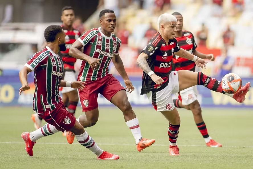 Flamengo empata com o Fluminense e é bicampeão carioca flamengo, fluminense