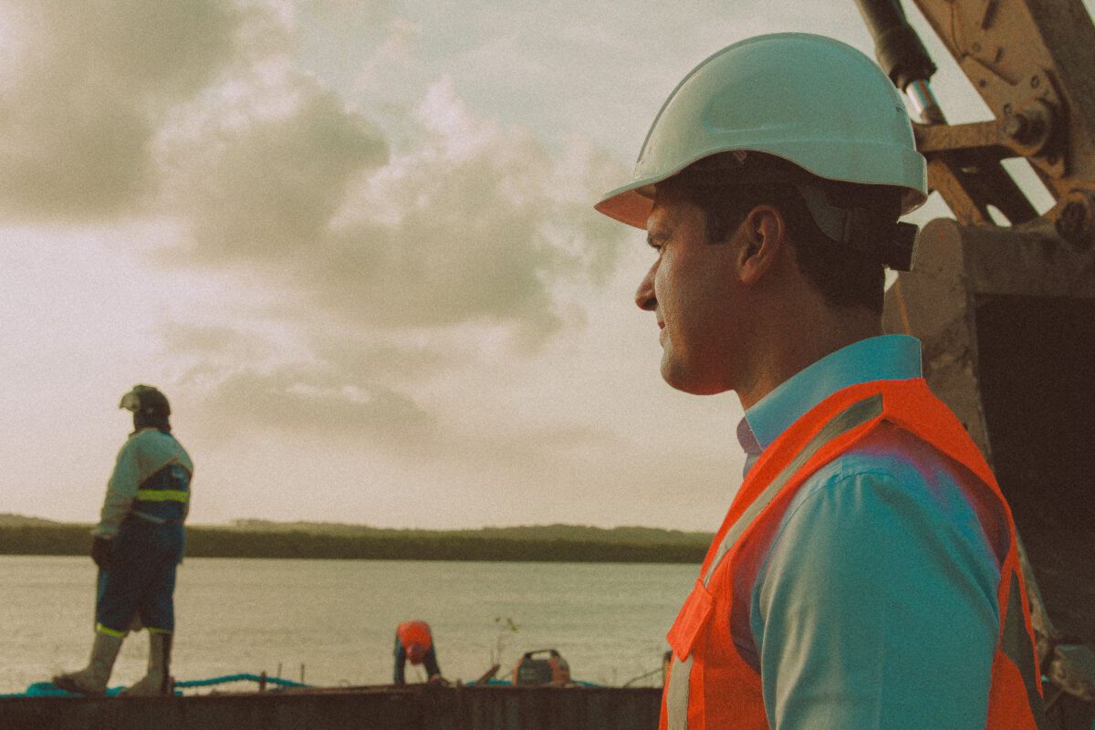 Governador em exercício inspeciona obras da Ponte do Futuro orçada em R$ 465,5 milhões e entrega prevista para 2026 Governador em exercício inspeciona obras da Ponte do Futuro orçada em R$ 465,5 milhões e entrega prevista para 2026