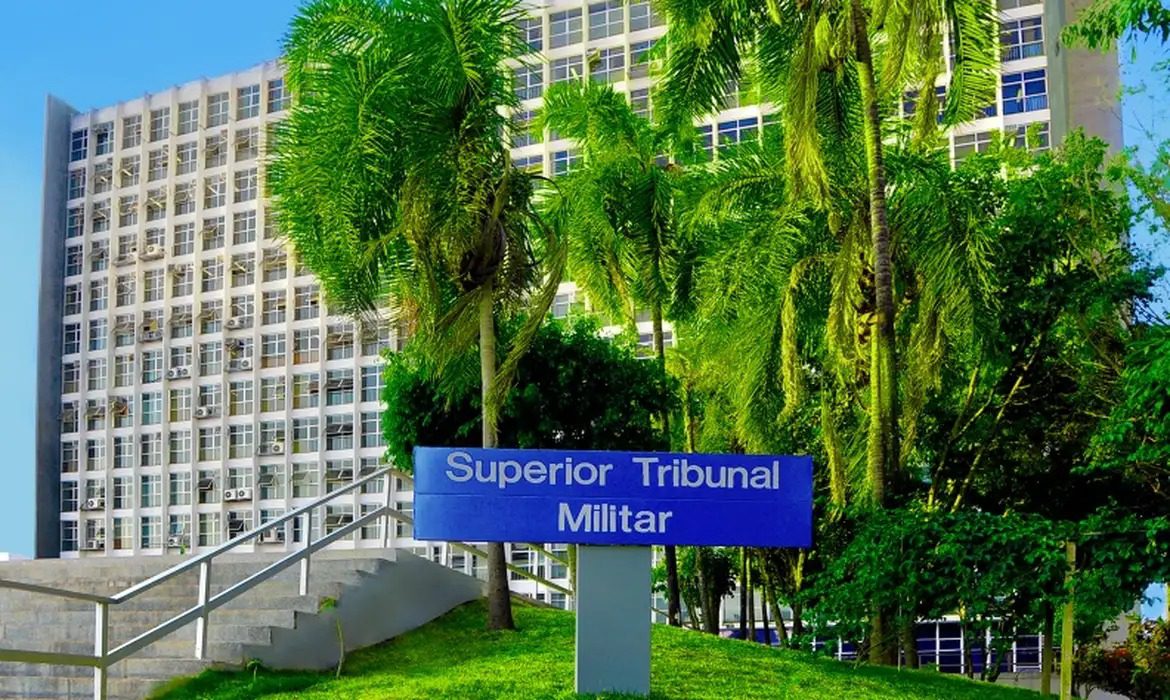 Superior Tribunal Militar abre inscrições para concurso público, com 80 vagas e salário de mais de R$ 14 mil, nesta sexta-feira Superior Tribunal Militar abre inscrições para concurso público, com 80 vagas e salário de mais de R$ 14 mil, nesta sexta-feira