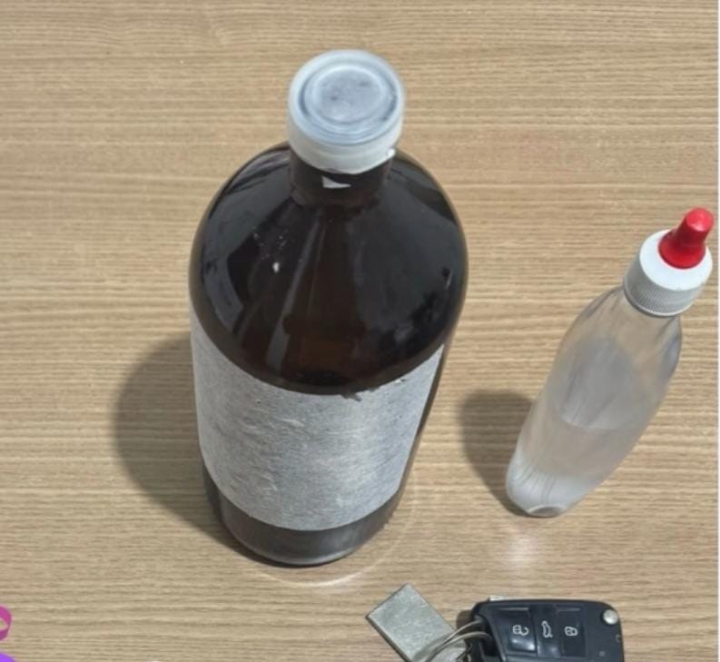 Polícia Militar flagra motorista embriagado e apreende frascos de loló em Baía da Traição Polícia Militar flagra motorista embriagado e apreende frascos de loló em Baía da Traição
