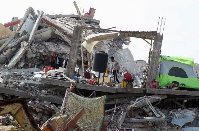 Israel interrompe entrada de ajuda humanitária em Gaza para pressionar Hamas a aceitar extensão de cessar-fogo Doutor em relações internacionais defende que Brasil deve abrir negociações para retirar brasileiros de Israel