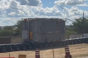 Transformador está às margens da BR-230, em Soledade. (foto: reprodução/instagram)